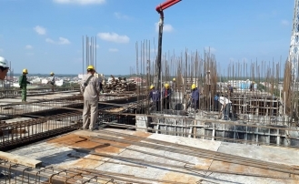 Thi công bê tông dầm, sàn tầng 11 công trình Nhà làm việc khối An ninh, Xây dựng lực lượng, Hậu cần - Kỹ thuật thuộc Công an tỉnh Quảng Nam